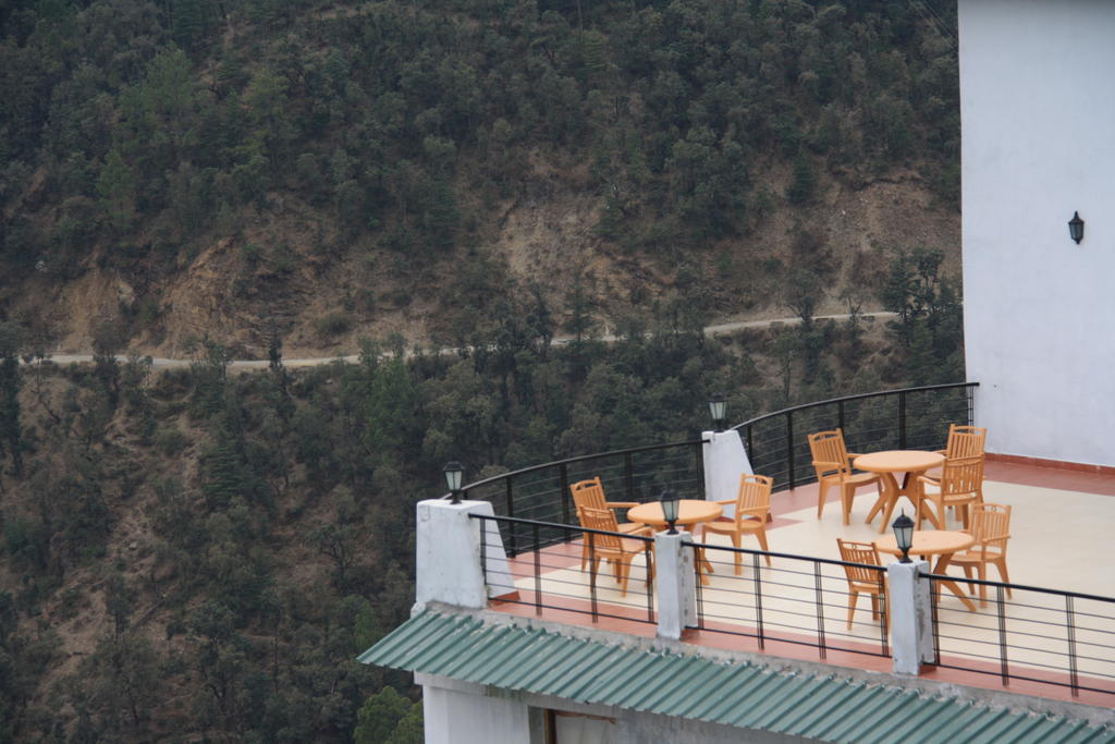 United 21 Resort Chail Exterior photo